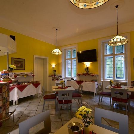 Sant Georg Garni Hotel Mariánské Lázně Екстериор снимка