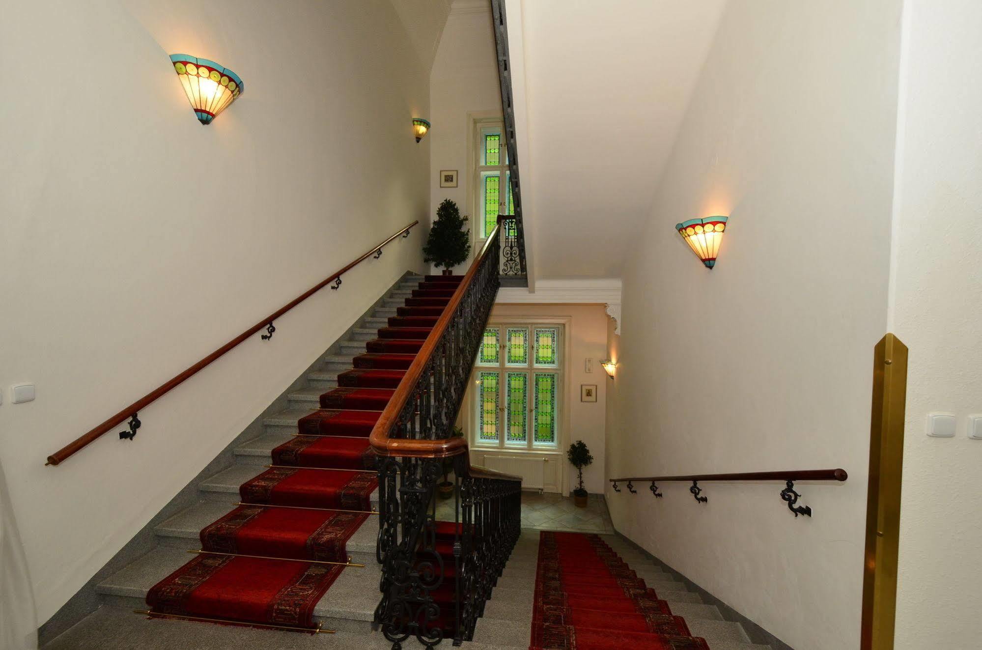Sant Georg Garni Hotel Mariánské Lázně Екстериор снимка