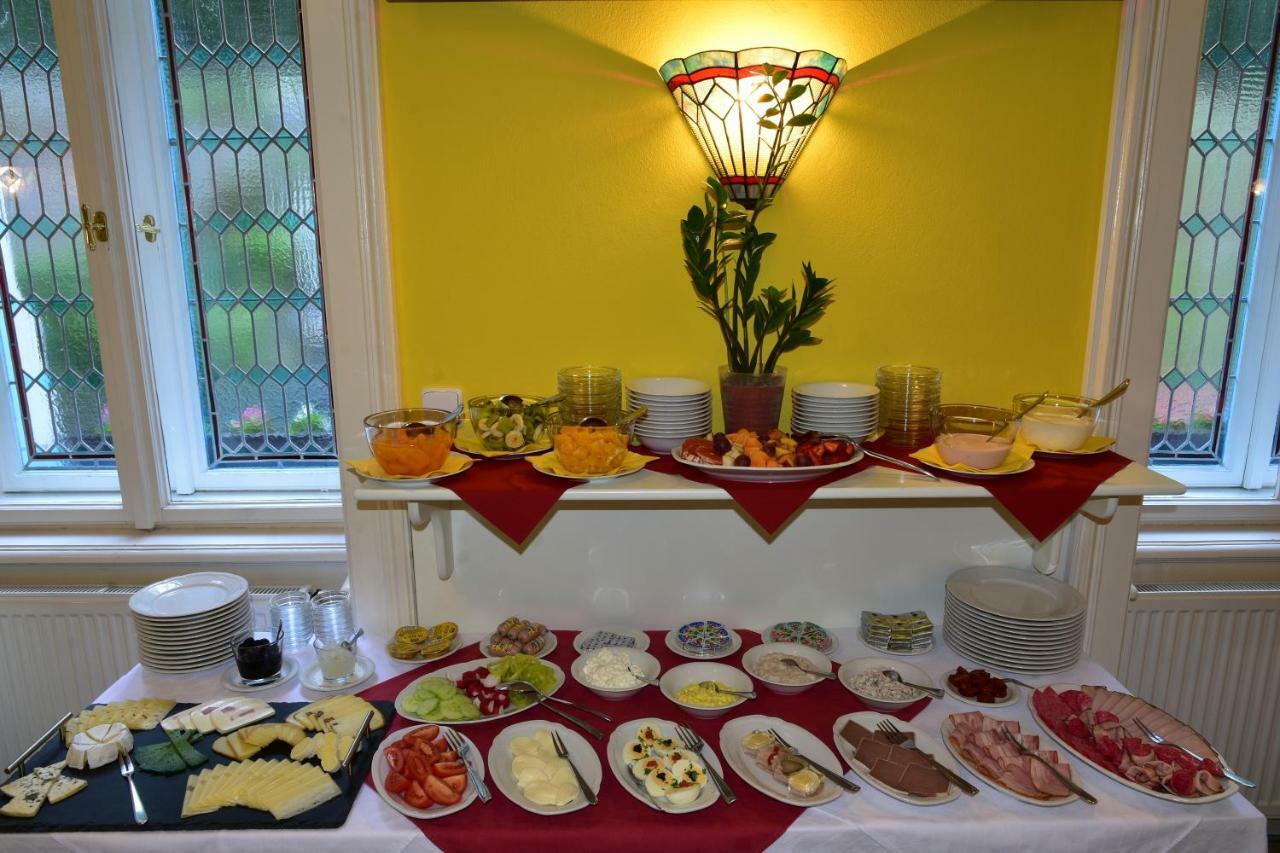 Sant Georg Garni Hotel Mariánské Lázně Екстериор снимка